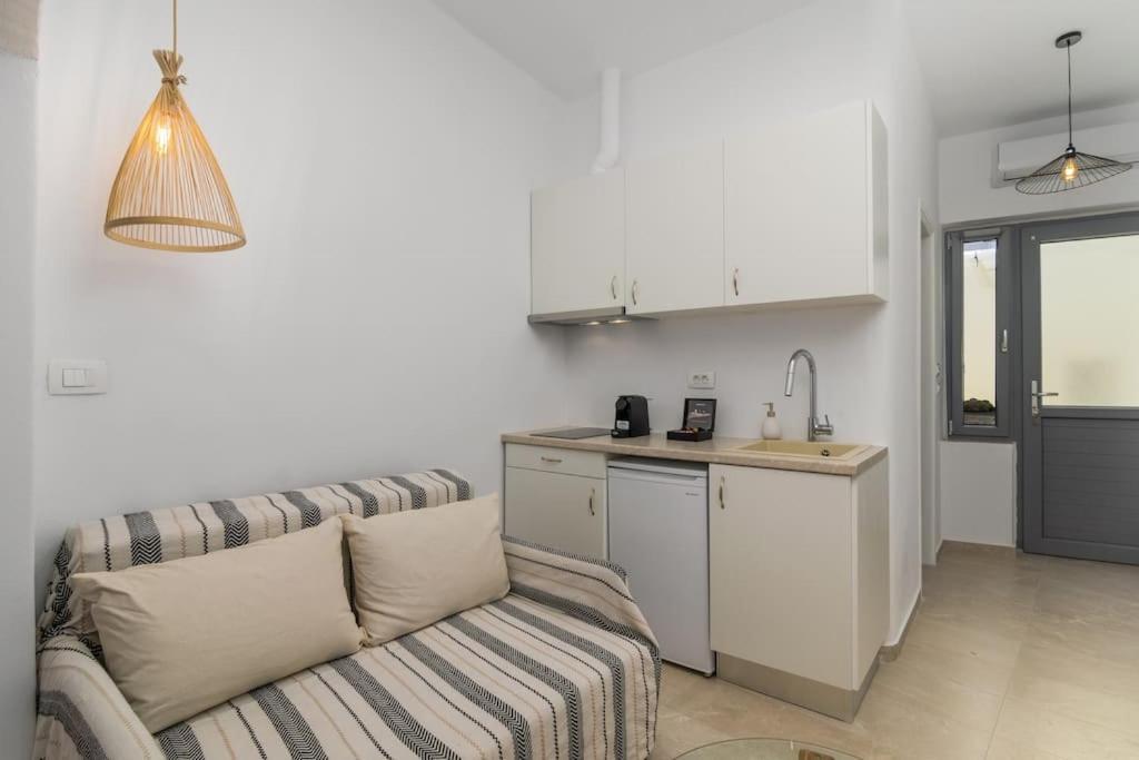 Agathi'S House Apartment Triovasalos Exterior photo